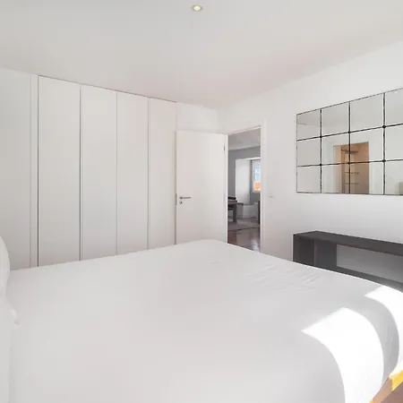 Апартаменти Whome Exclusive In A Prime Location With River View *