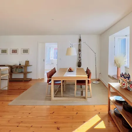 Whome Exclusive In A Prime Location With River View * Лісабон