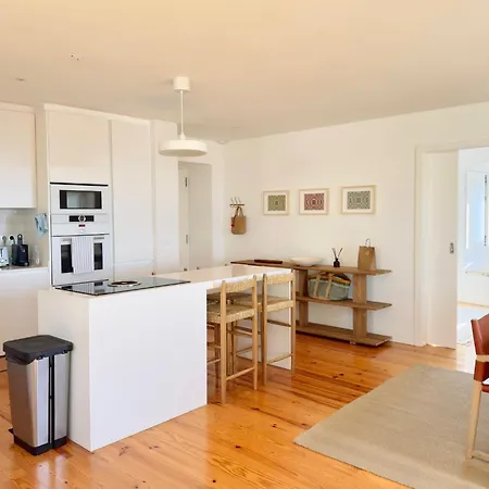 Whome Exclusive In A Prime Location With River View *