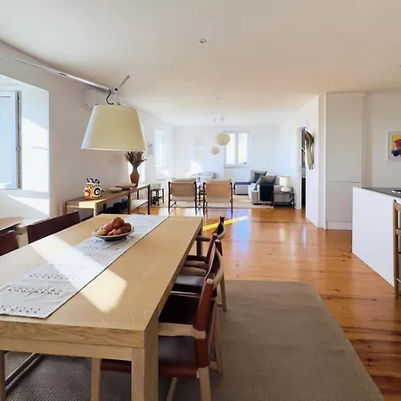 Апартаменти Whome Exclusive In A Prime Location With River View